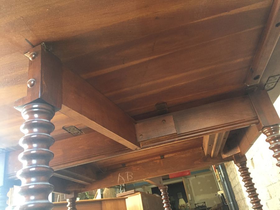 Vintage Pennsylvania House Drop Leaf Gate Leg Table With Beautifully Turned Legs And Two Leaves And Six Windsor Chairs [Photo 14]