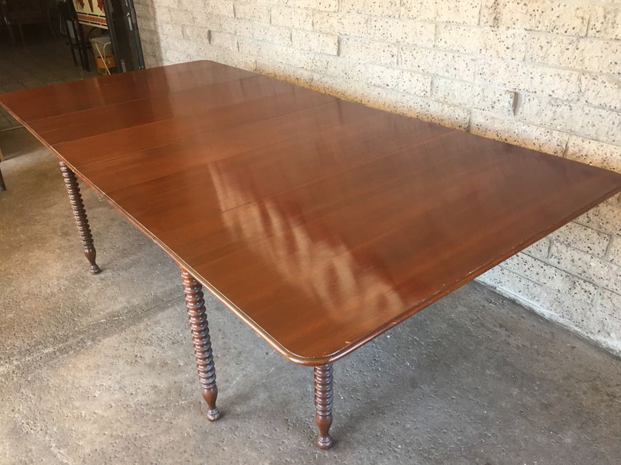Vintage Pennsylvania House Drop Leaf Gate Leg Table With Beautifully Turned Legs And Two Leaves And Six Windsor Chairs [Photo 18]