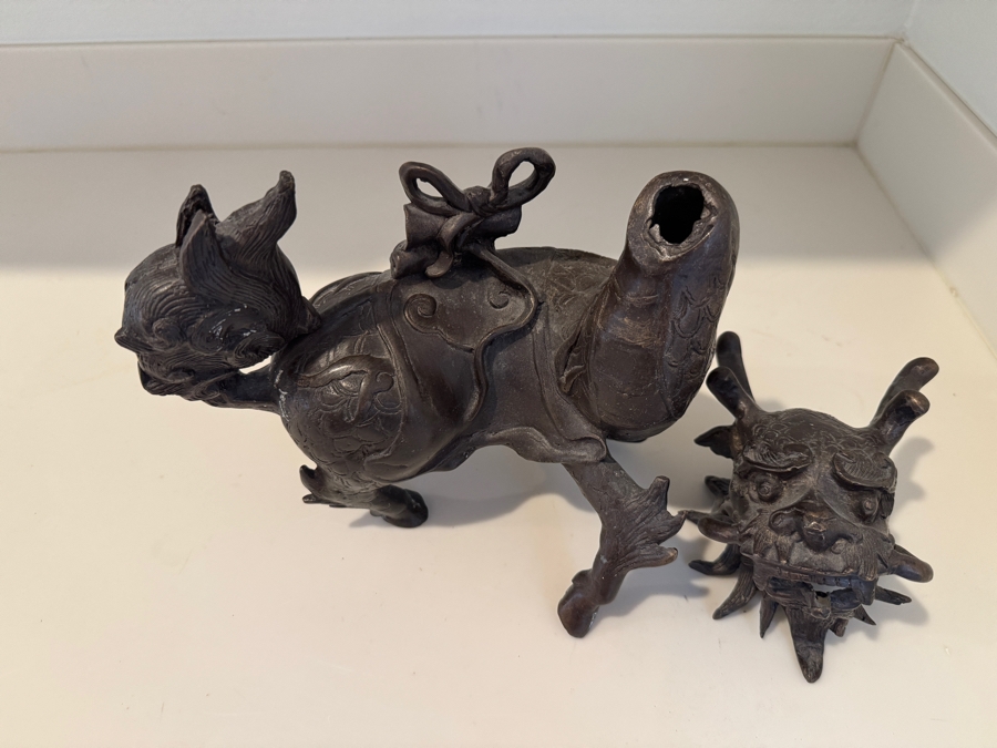 Two-Piece Vintage Japanese Bronze Komainu Shishi Incense Burner With Removable Head And Ribbon-Tied Saddlecloth [Photo 4]