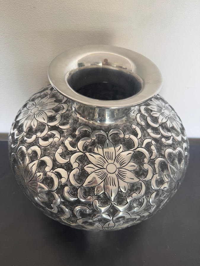 Vintage Large Hand-Hammered Silver Aluminum Repoussé Vase With High-Relief Floral Motif And Flared Rim 14'W X 14.5'H [Photo 3]