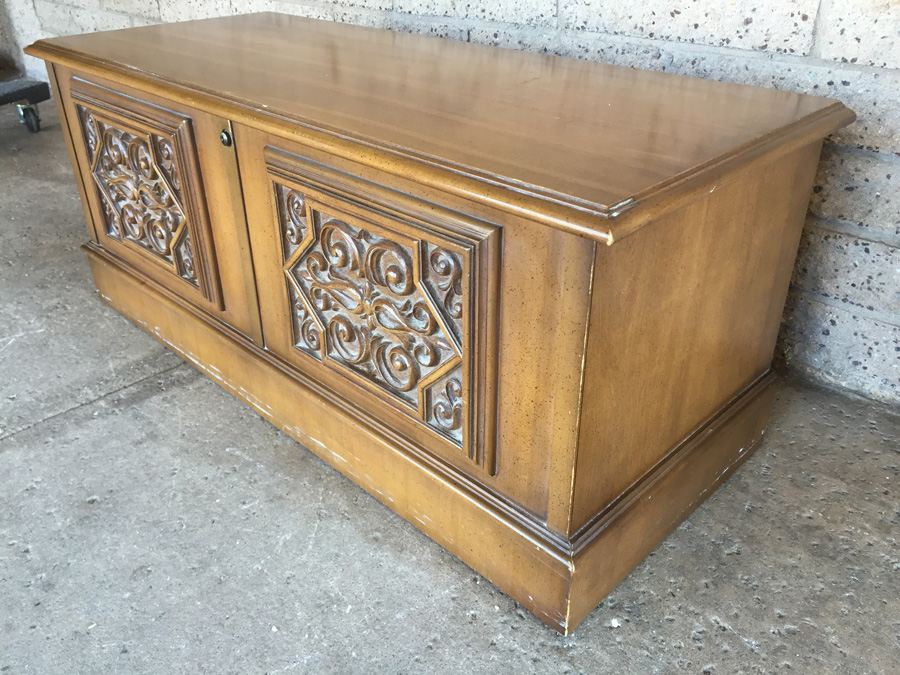 Vintage LANE Cedar Chest [Photo 5]