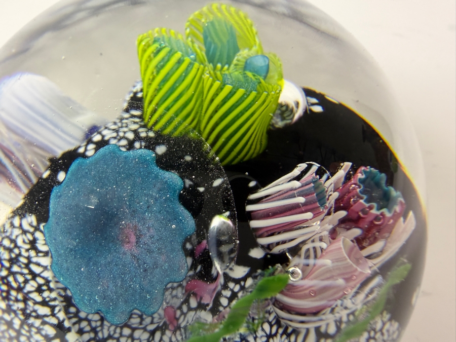 Just Added - Mark Eckstrand Aquarium Coral Reef Studio Art Glass Paperweight Signed ME And Dated 1991 4'W [Photo 3]