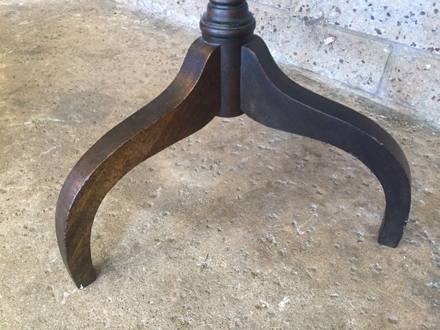 Tilt-Top Candlestand Table [Photo 4]