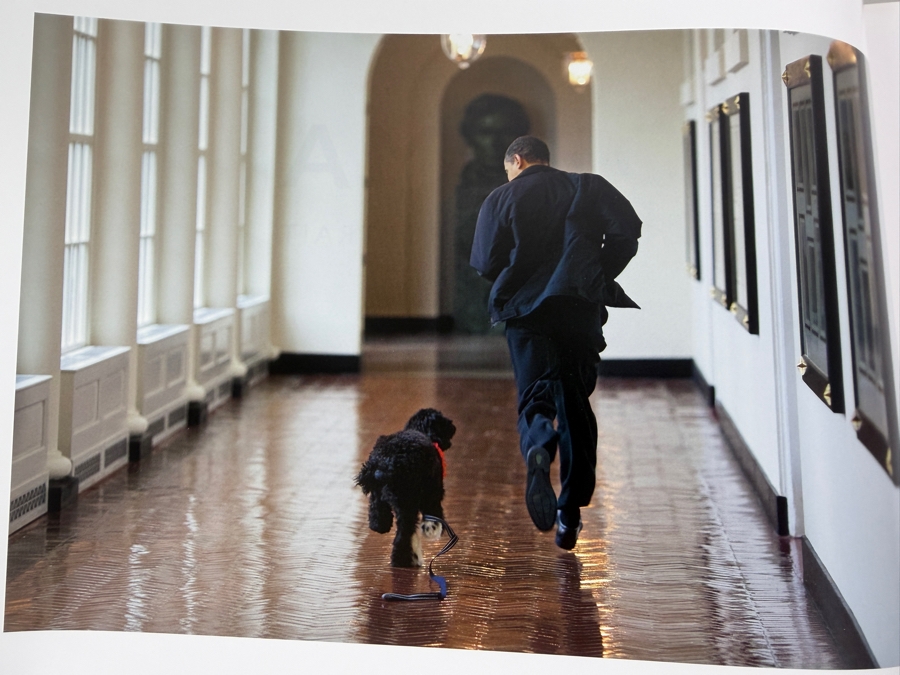 Just Added - First Edition Hardcover Book Obama An Intimate Portrait By Pete Souza [Photo 4]