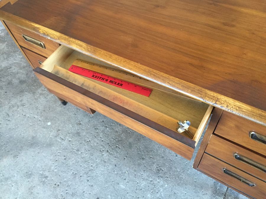 Mid-Century LANE Desk [Photo 8]