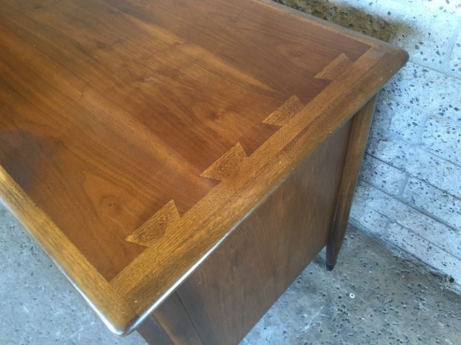 Mid-Century LANE Desk [Photo 5]
