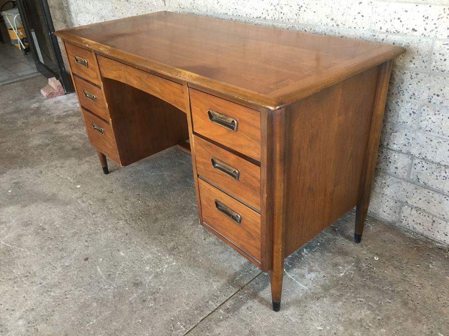 Mid-Century LANE Desk [Photo 2]
