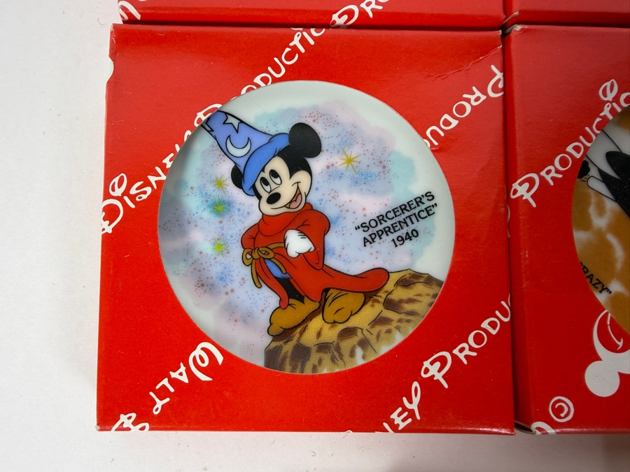 Vintage Walt Disney Productions Mickey Mouse Miniature Plate Collection And Factory Sealed Italian Topolino & Company Playing Cards Set [Photo 5]