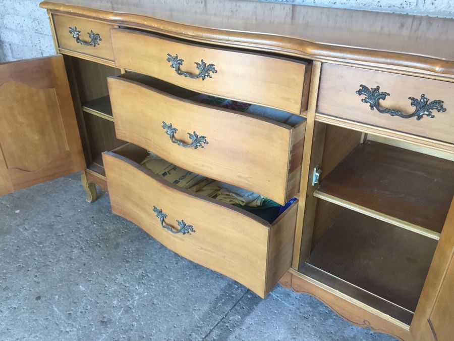 Barker Bros Sideboard Buffet [Photo 12]