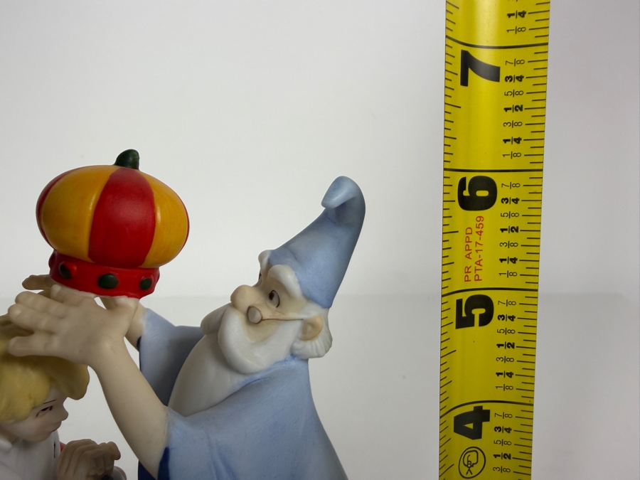 Vintage Grolier Limited Edition Disney Magic Memories The Sword In The Stone Merlin Crowning Arthur Figurine 6'H [Photo 9]