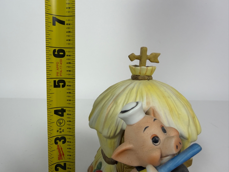 Vintage Walt Disney Productions Three Little Pigs Fifer Pig Musical Straw House Figurine Music Box 6'H [Photo 10]