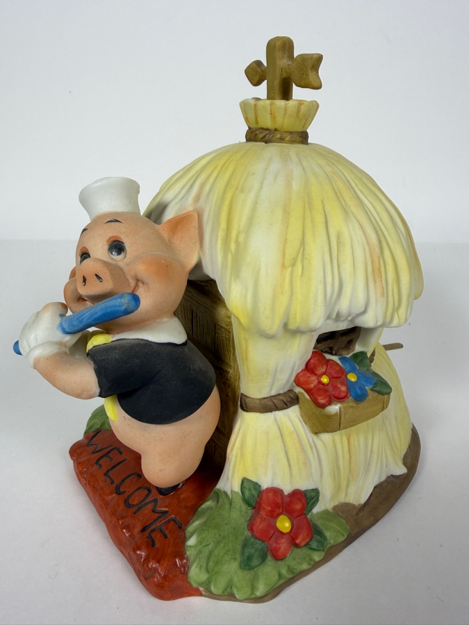 Vintage Walt Disney Productions Three Little Pigs Fifer Pig Musical Straw House Figurine Music Box 6'H [Photo 3]