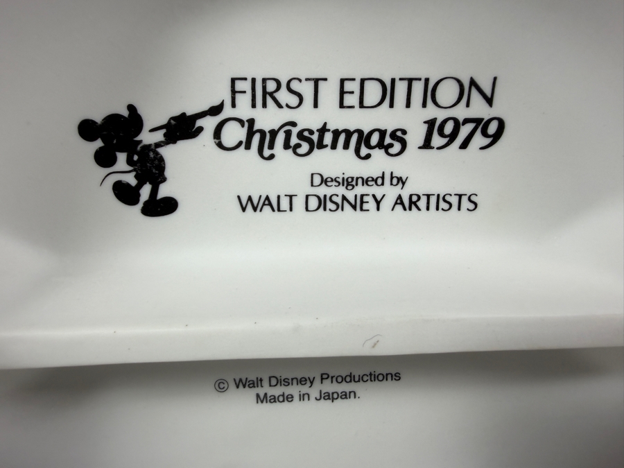 Vintage Grolier Limited First Edition Christmas 1979 Mickey Mouse, Minnie Mouse And Pluto Caroling Figurine Designed By Walt Disney Artists 7'H [Photo 6]