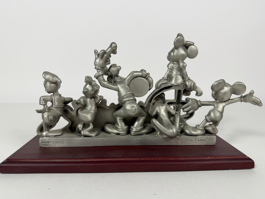 Vintage Walt Disney World Pewter Fab Five Character Desk Clock On Wood Base Limited Edition 1,259 Of 3,000 10'W X 4'D [Photo 7]