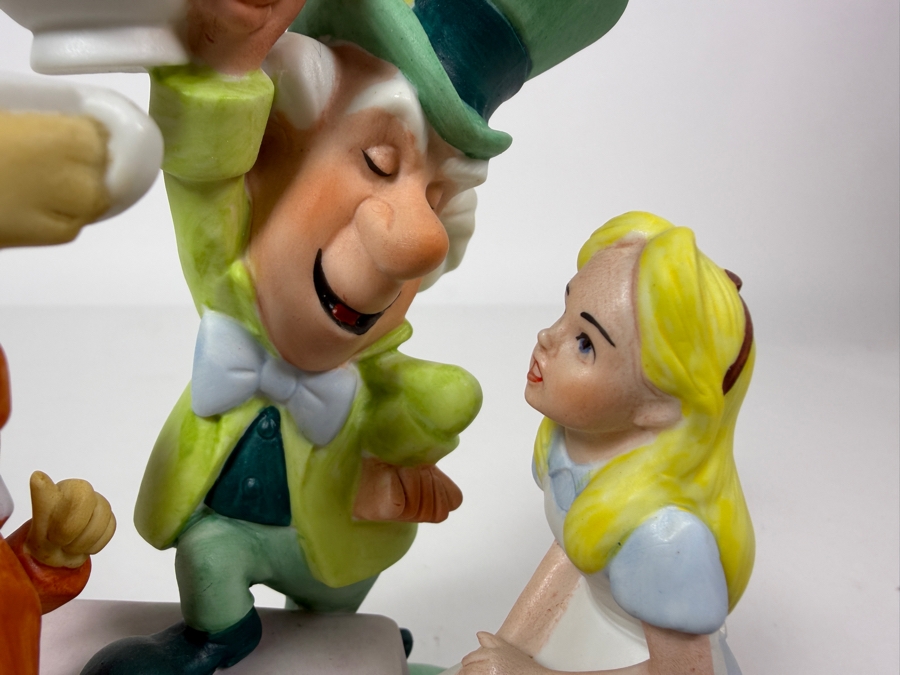 Vintage Grolier Disney Magic Memories Alice In Wonderland Mad Tea Party Limited Edition Figurine 6'H [Photo 2]