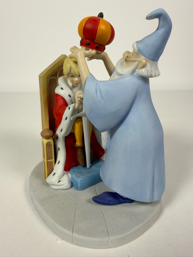 Vintage Grolier Limited Edition Disney Magic Memories The Sword In The Stone Arthur And Merlin Coronation Porcelain Figurine 6'H [Photo 2]