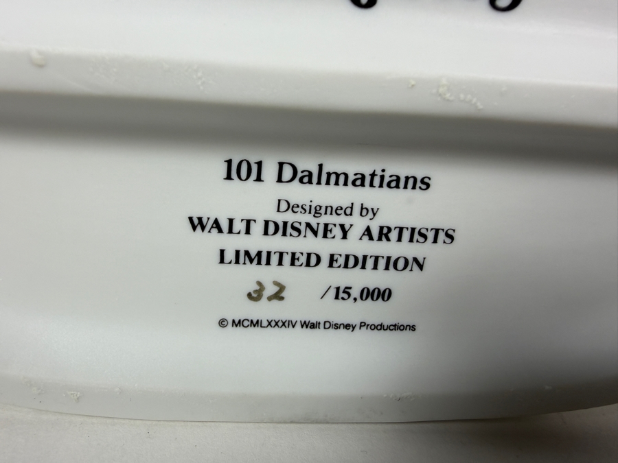 Vintage Grolier Disney Magic Memories 101 Dalmatians Pongo And Puppies Watching TV Limited Edition Figurine 6'H [Photo 8]
