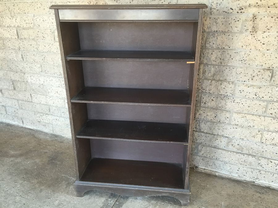 Small Wooden Bookshelf [Photo 4]