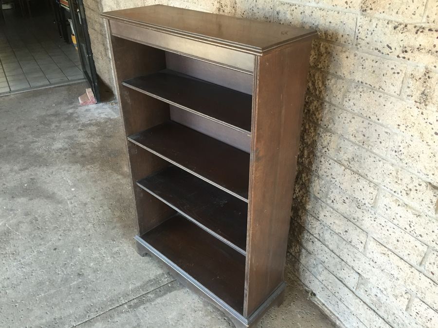 Small Wooden Bookshelf [Photo 2]