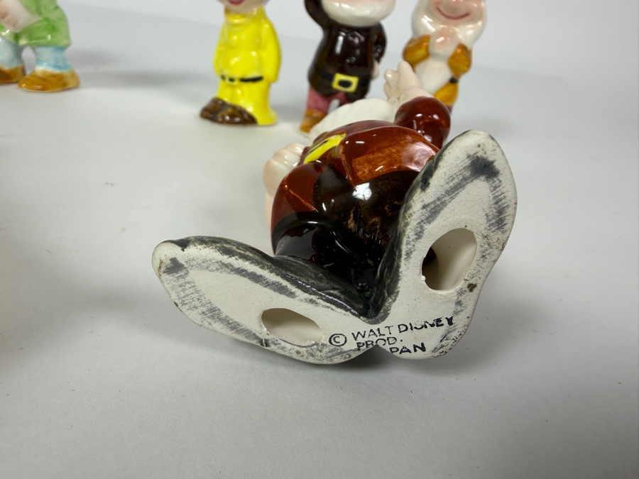 Vintage Walt Disney Productions Snow White And The Seven Dwarfs Ceramic Figurine Set 3.5' - 7'H [Photo 11]