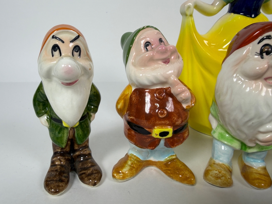 Vintage Walt Disney Productions Snow White And The Seven Dwarfs Ceramic Figurine Set 3.5' - 7'H [Photo 3]