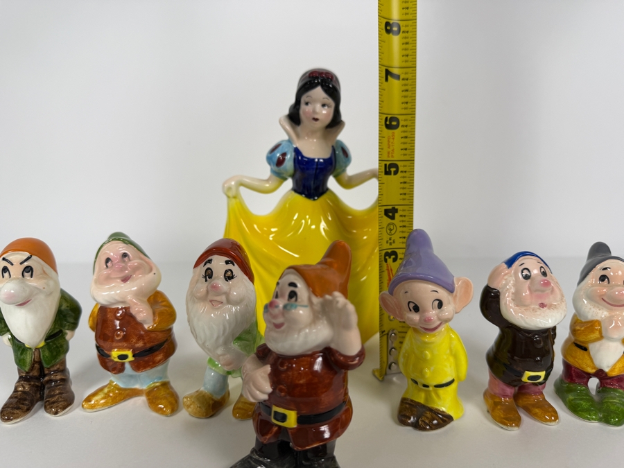 Vintage Walt Disney Productions Snow White And The Seven Dwarfs Ceramic Figurine Set 3.5' - 7'H [Photo 14]