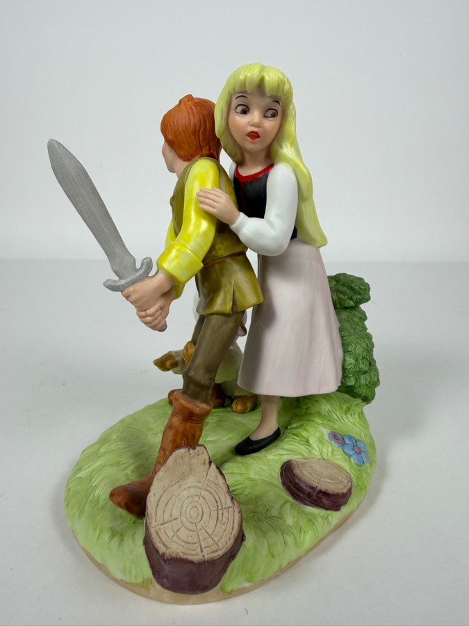 Vintage Grolier Disney Collection Magic Memories The Black Cauldron Limited Edition 2,011/15,000 Porcelain Figurine 6'H [Photo 3]
