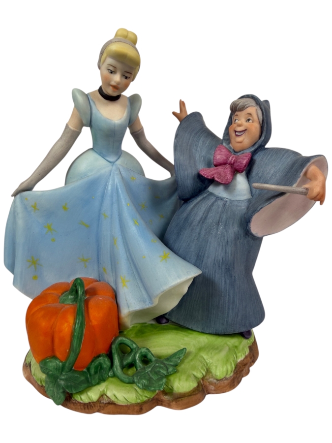 Vintage Grolier Disney Collection Magic Memories Cinderella And Fairy Godmother Limited Edition 1,784/15,000 Porcelain Figurine 6.5'H