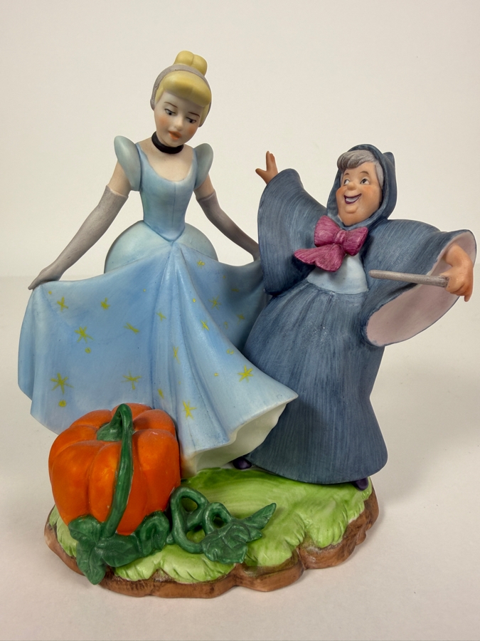 Vintage Grolier Disney Collection Magic Memories Cinderella And Fairy Godmother Limited Edition 1,784/15,000 Porcelain Figurine 6.5'H [Photo 2]
