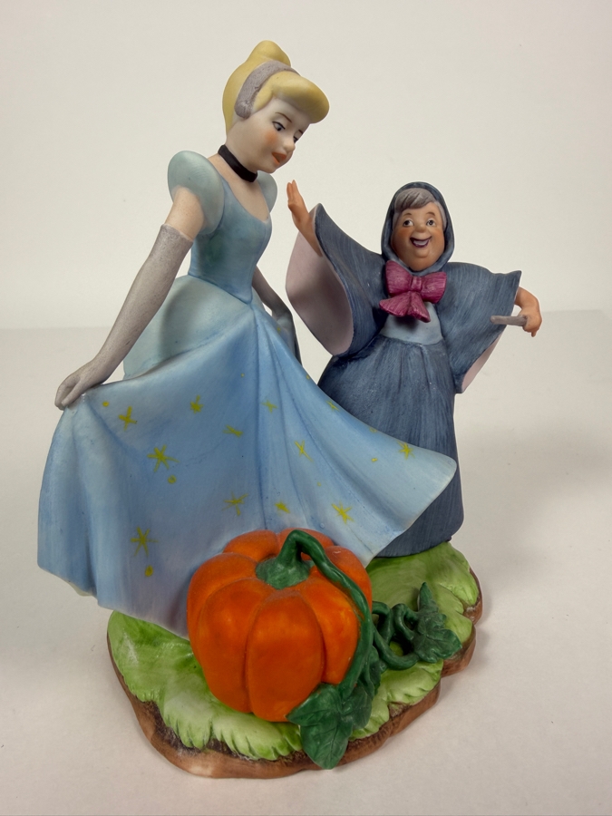 Vintage Grolier Disney Collection Magic Memories Cinderella And Fairy Godmother Limited Edition 1,784/15,000 Porcelain Figurine 6.5'H [Photo 3]