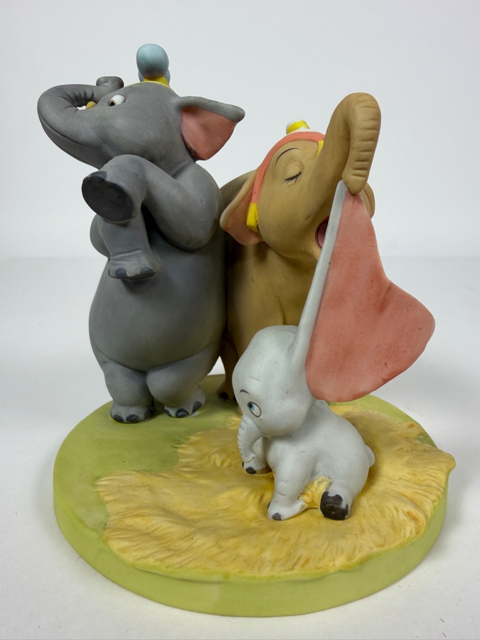 Vintage Grolier 1985 Disney Collection Heroes & Villains Dumbo Limited Edition 488/24,750 Porcelain Figurine Designed By Walt Disney Artists 5.25'H [Photo 2]