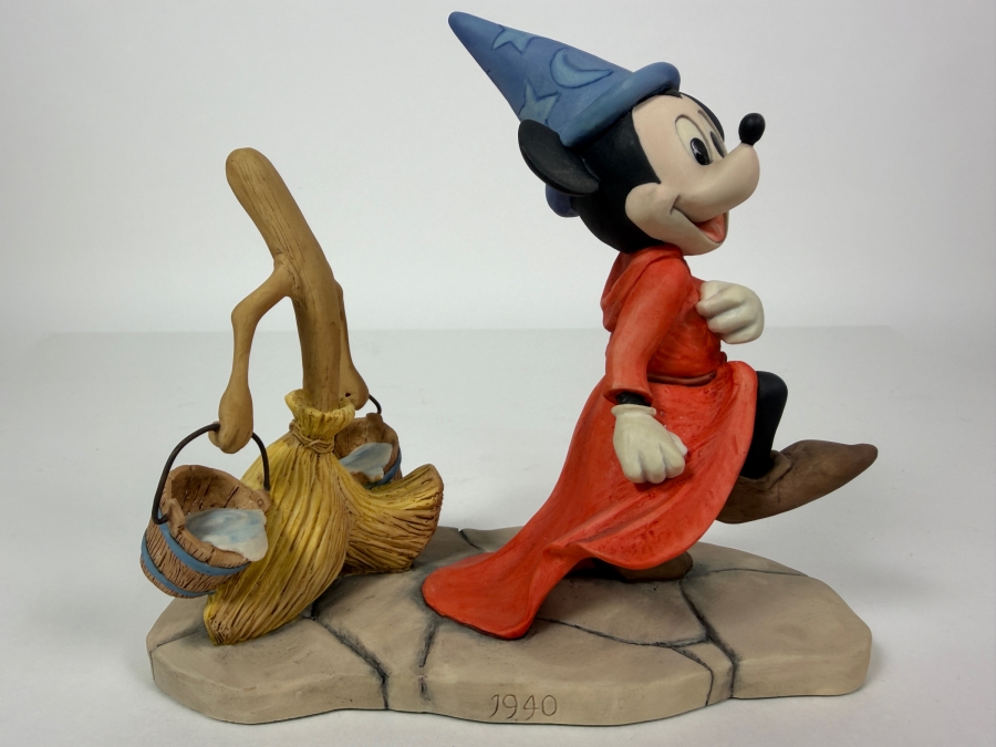 Vintage Tomorrow Today Corporation Disney's Magic Memories Fantasia 'Sorcerer's Apprentice' Mickey Mouse Limited Edition 299/5000 Figurine Made In Ireland 7'W X 6'H [Photo 2]