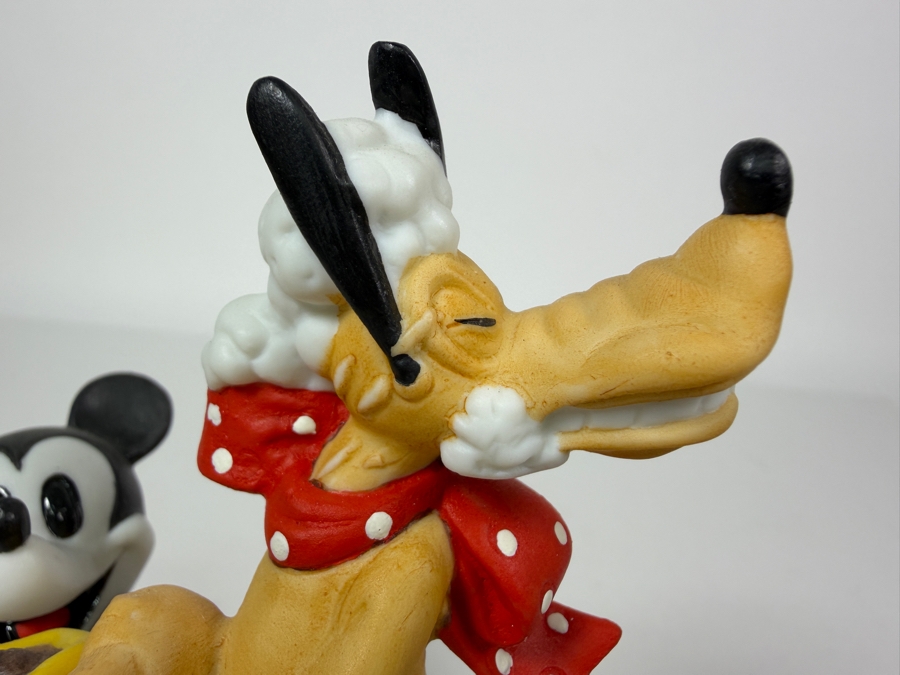 Vintage Walt Disney's Cartoon Classics Limited Edition Collectible Porcelain Figurine Walt Disney's Society Dog Show 1939 Mickey Mouse And Pluto Limited Edition 16/15,000 Figurine 6'H [Photo 4]