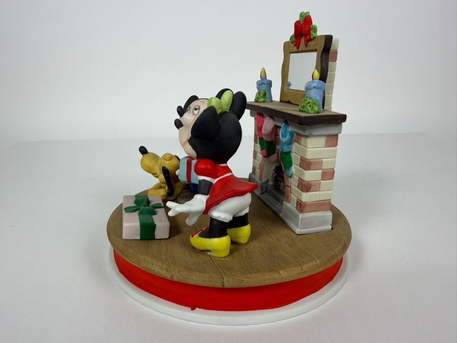 Vintage Grolier The Disney Collection Christmas 1986 Limited Edition 1,752/25,000 Mickey Minnie And Pluto Mistletoe Figurine Designed By Walt Disney Artists 5.5'H [Photo 7]