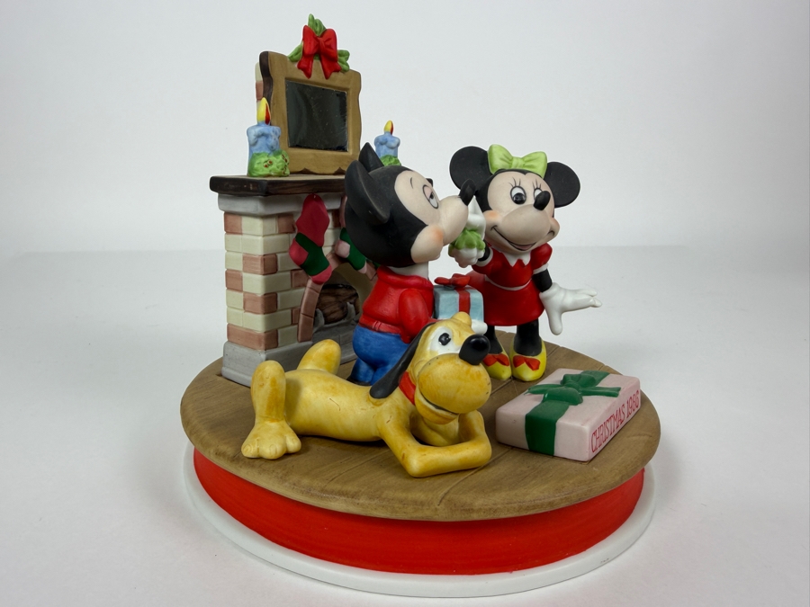 Vintage Grolier The Disney Collection Christmas 1986 Limited Edition 1,752/25,000 Mickey Minnie And Pluto Mistletoe Figurine Designed By Walt Disney Artists 5.5'H [Photo 5]