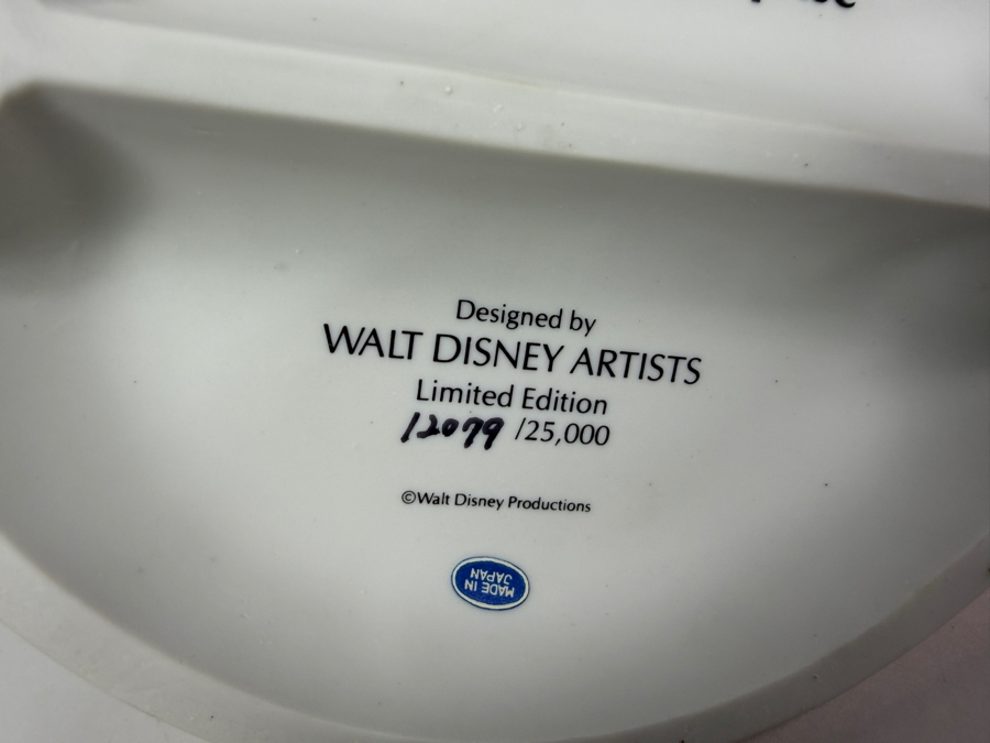 Vintage Grolier The Disney Collection 'Snow White's Surprise' Christmas 1987 Limited Edition Porcelain Figurine Designed By Walt Disney Artists 6'H [Photo 8]