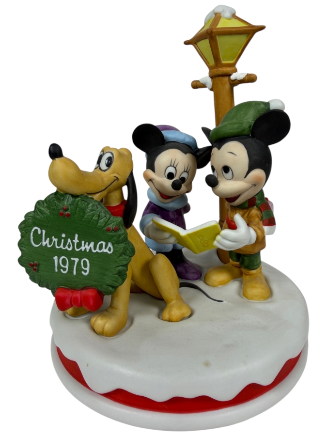 Vintage Grolier The Disney Collection Christmas 1979 First Edition Mickey Minnie And Pluto Caroling Figurine Designed By Walt Disney Artists 7.5'H