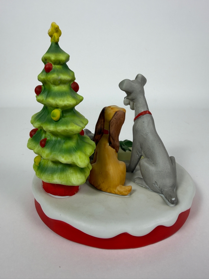 Vintage Grolier The Disney Collection Christmas 1980 Lady And The Tramp Bisque Figurine Designed By Walt Disney Artists 6'H [Photo 4]