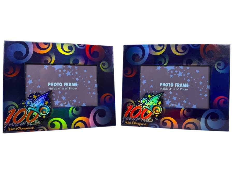 Pair of Vintage 2001 Walt Disney World 100 Years Of Magic 4x6 Photo Frames