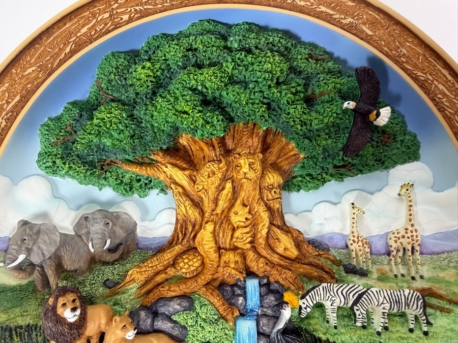 Disney Animal Kingdom Theme Park Tree Of Life 3D Collectible Wall Hanging Plate 8.5'H [Photo 3]