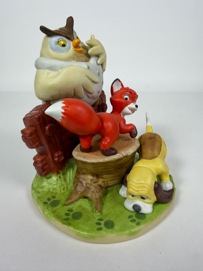 Vintage Grolier Disney's Magic Memories The Fox And The Hound Limited Edition 3,339/15,000 Big Mama Tod And Copper Figurine Designed By Walt Disney Artists 6'H [Photo 3]