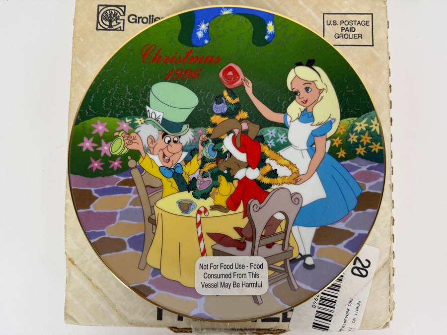 Vintage Grolier Disney 'Christmas In Wonderland' Alice Mad Hatter And March Hare 1996 Limited Edition #9225 Collector Plate 8.5'W [Photo 2]