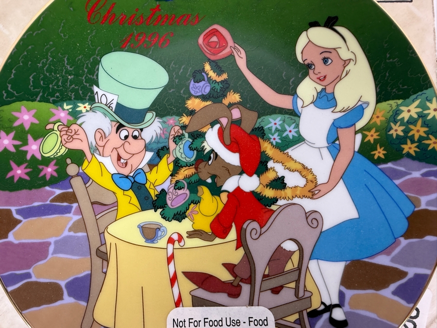 Vintage Grolier Disney 'Christmas In Wonderland' Alice Mad Hatter And March Hare 1996 Limited Edition #9225 Collector Plate 8.5'W [Photo 3]