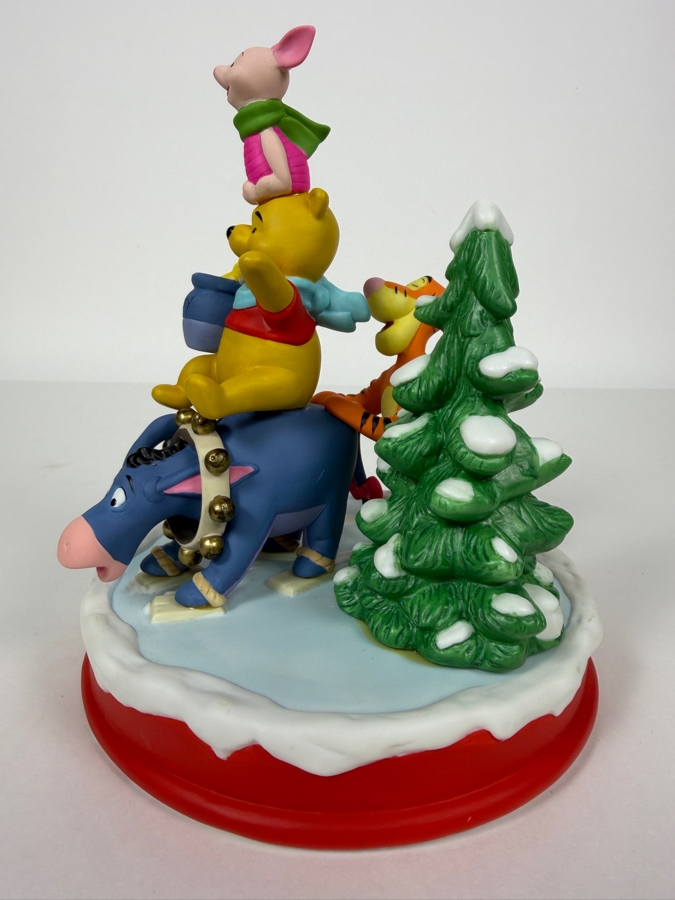 Disney Grolier Christmas 1997 'Pooh's Skating Party' Winnie Tigger Piglet And Eeyore Figurine 8'H [Photo 5]