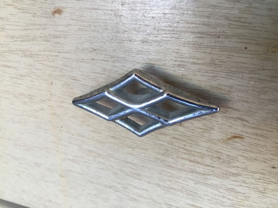 Retro Dresser [Photo 5]