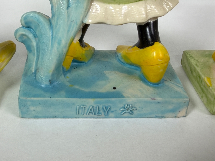 Walt Disney Productions Vintage Fontanini Resina Goofy Clarabelle Cow And Daisy Duck Figurines Made in Italy 5'H - 6.5'H [Photo 7]