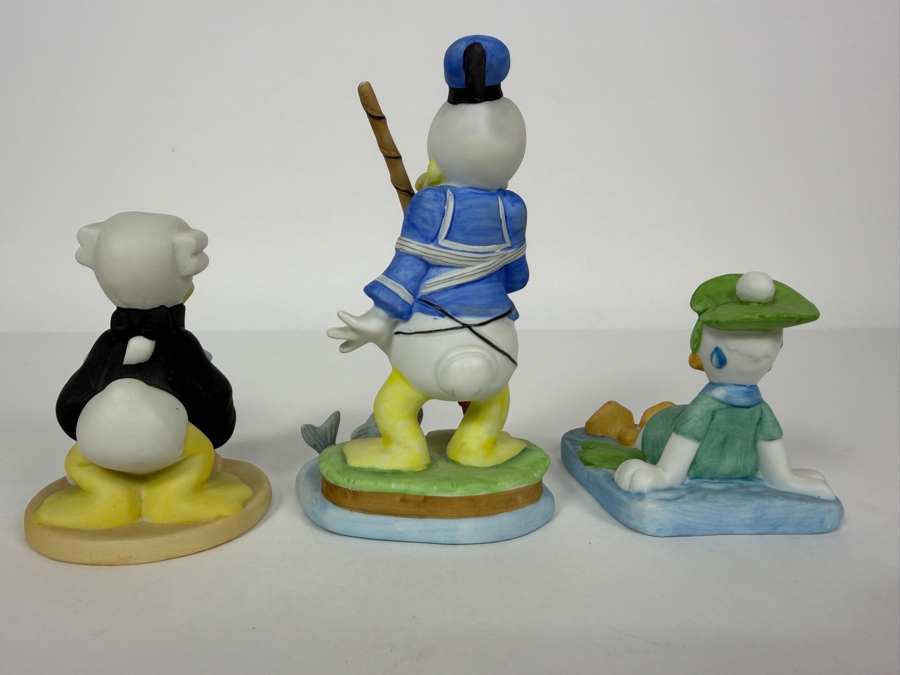 Walt Disney Productions Vintage Ceramic Bisque Donald Duck Fishing Scholar And Golfing Figurine Set 3'H - 6'H [Photo 3]