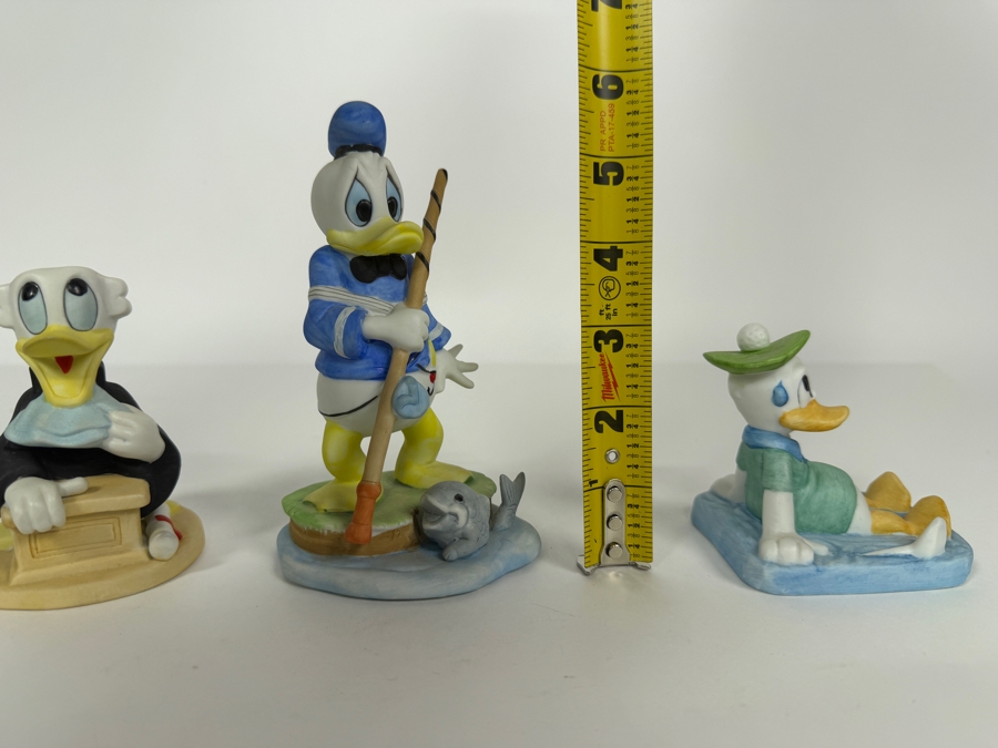 Walt Disney Productions Vintage Ceramic Bisque Donald Duck Fishing Scholar And Golfing Figurine Set 3'H - 6'H [Photo 8]
