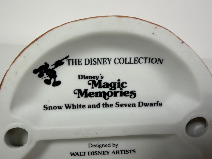 Vintage Grolier Disney's Magic Memories Snow White Dancing With Dopey And Sneezy Limited Edition 810/15,000 Figurine Designed By Walt Disney Artists 6'H [Photo 7]