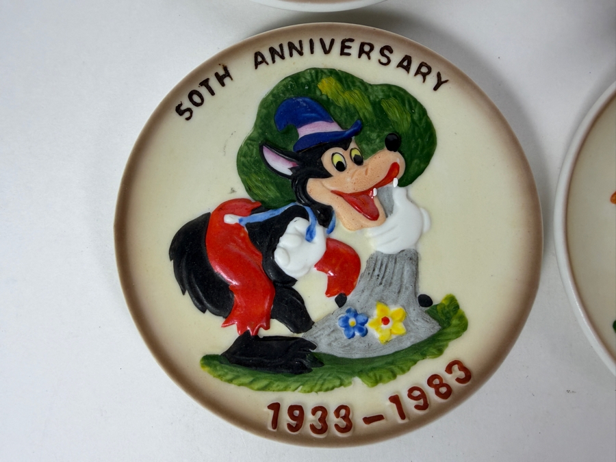 (4) Walt Disney Productions Three Little Pigs 50th Anniversary 1933-1983 Limited Edition Of 15,000 Collector Plate Set 4'W [Photo 4]